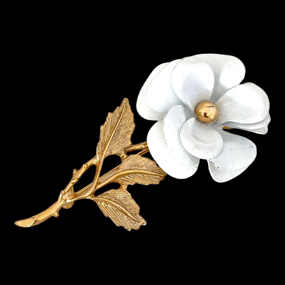 Vintage 1960s Enamel Flower Brooch Gold Tone Floral Pin Mid Century - 4J